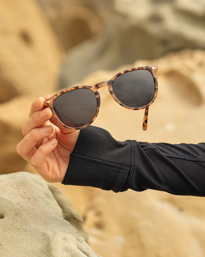 BP19817 - NEW Aire Milky Green /Gold / Gradient Brown Polarized Lens