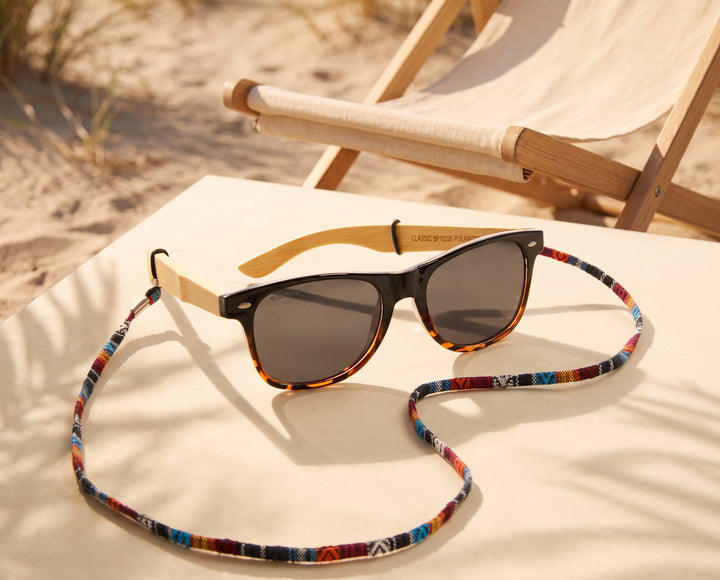 BP10256 - Classic- Onyx To Amber Tortoise / Bamboo / Smoke Polarized Lens
